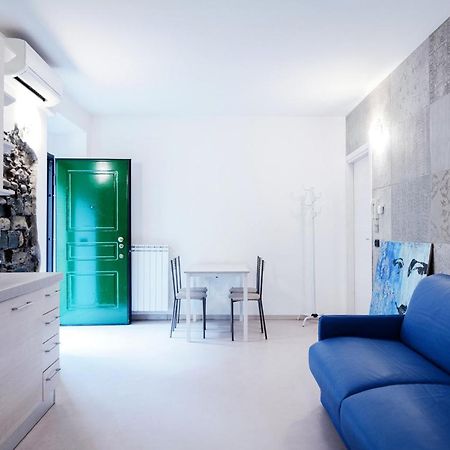 Blue Loft - The House Of Travelers Apartment Комо Екстериор снимка