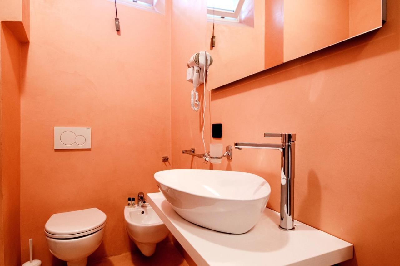Blue Loft - The House Of Travelers Apartment Комо Екстериор снимка