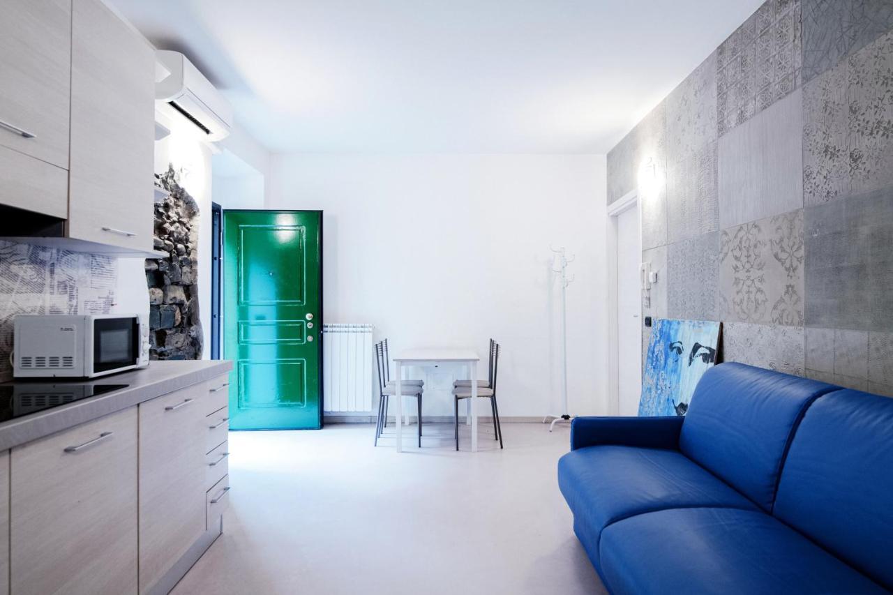 Blue Loft - The House Of Travelers Apartment Комо Екстериор снимка