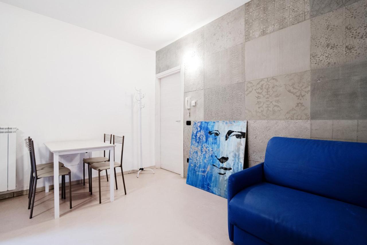 Blue Loft - The House Of Travelers Apartment Комо Екстериор снимка