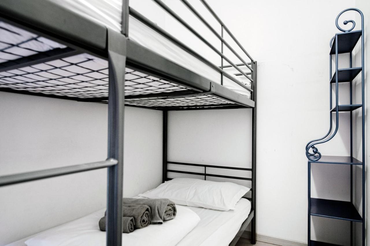 Blue Loft - The House Of Travelers Apartment Комо Екстериор снимка