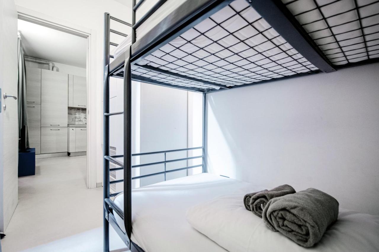 Blue Loft - The House Of Travelers Apartment Комо Екстериор снимка