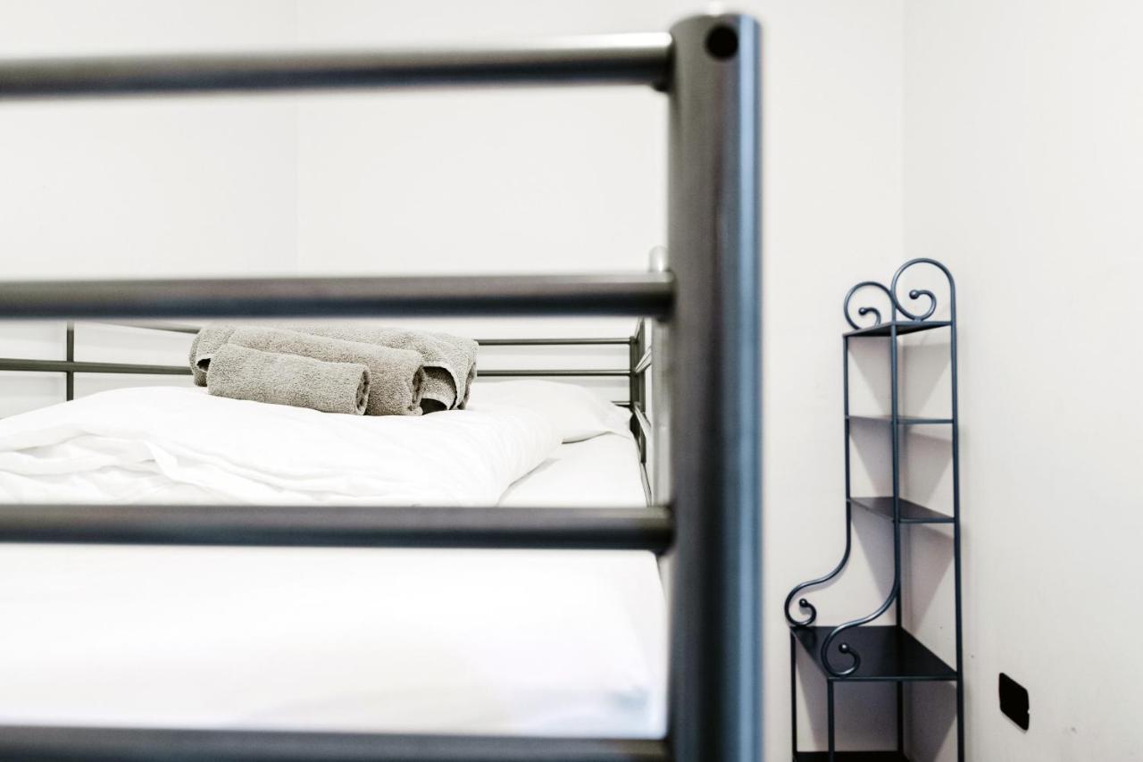 Blue Loft - The House Of Travelers Apartment Комо Екстериор снимка
